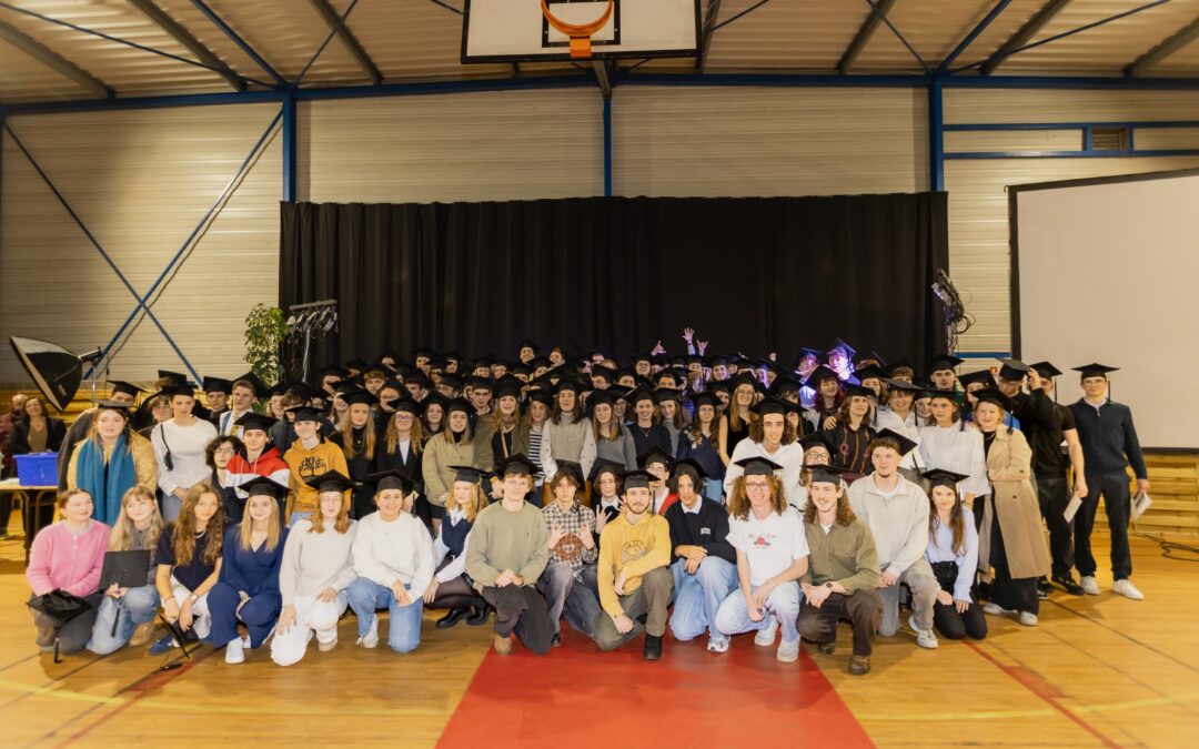 Une remise des diplômes, en fanfare !